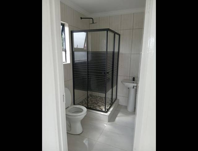 2 BEDROOM HOUSE FOR SALE IN SHARON PARK
